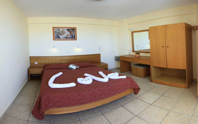 Menia Beach Hotel