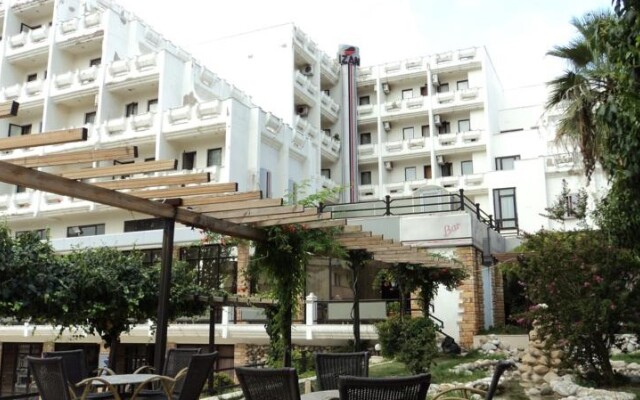 Izethan Hotel