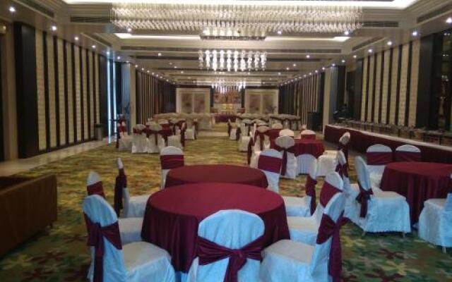 KL7 Hotel & Banquets