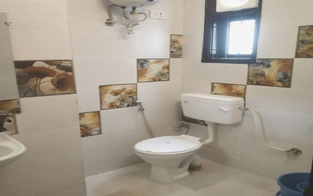 Goroomgo Vasundhara Grand Ghaziabad