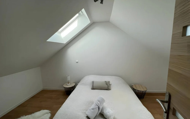 Charming Home in Parigne-l'eveque Near Le Mans