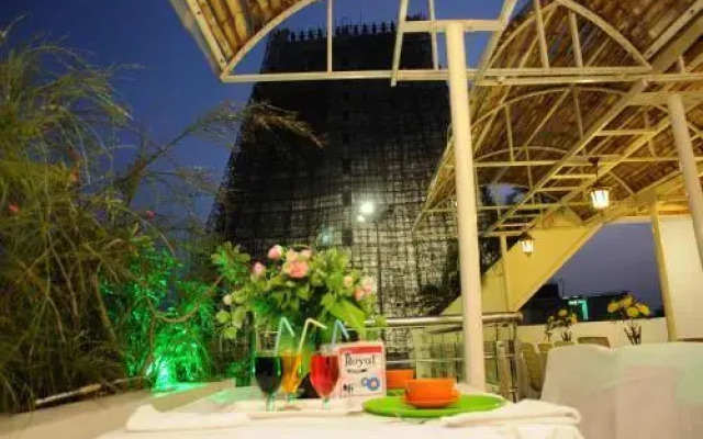 Sri Sarvesha JS Palace