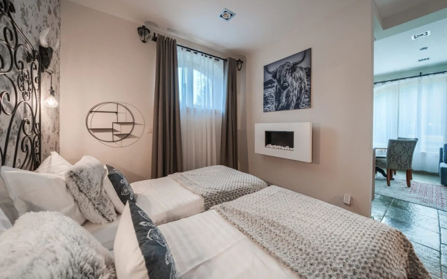 Rich Witch Villa&SPA