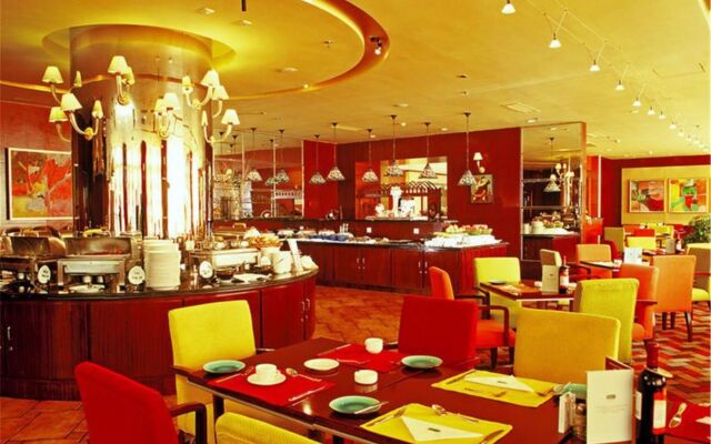 Hotel Holiday Inn