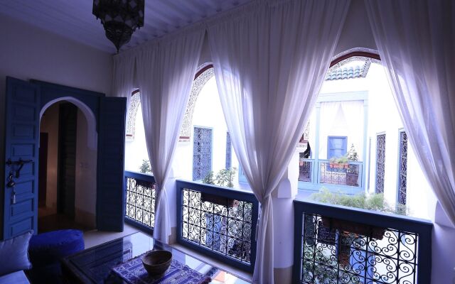 Riad 11 Zitoune