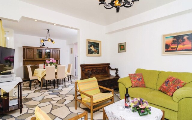 Stunning Home in Dubrovnik With Wifi and 2 Bedrooms