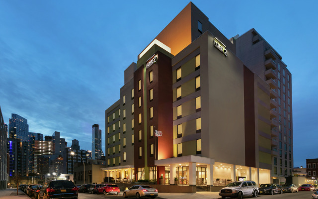 Home2 Suites by Hilton NY Long Island City/Manhattan View