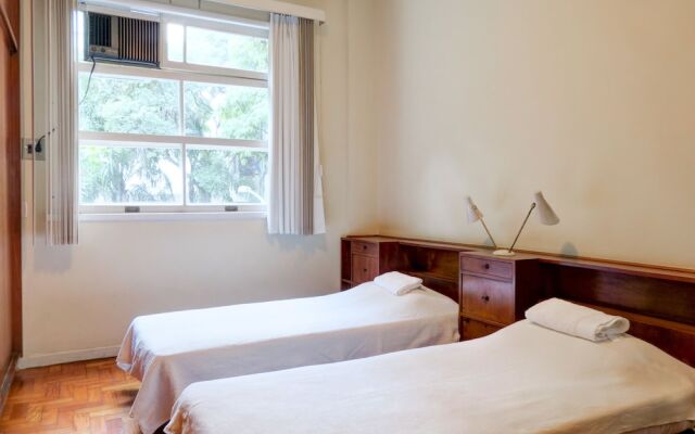 LinkHouse Classic & Spacious Leblon 3BDR LB2-002