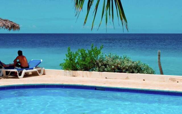 Apartment for six Persons in the Village Belnem on Bonaire