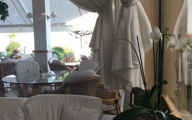Hotel Universo