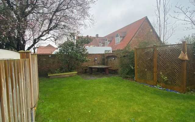 Maypole Farm Guest House