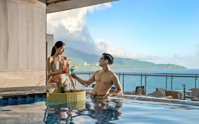 BlueSun Danang Beach Hotel