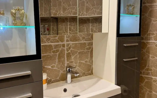 Thissio Luxury Apartment