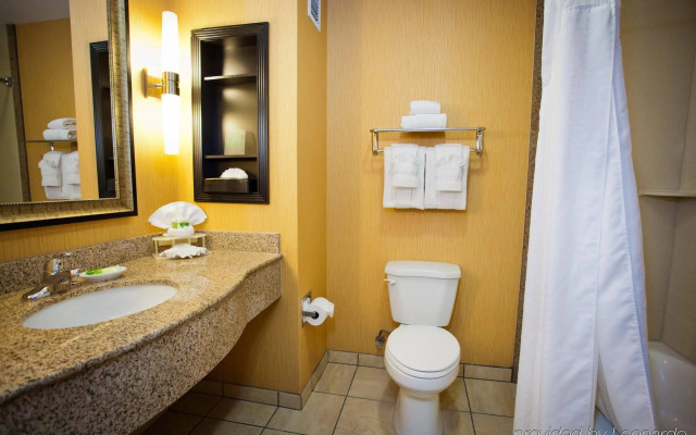 Holiday Inn Express & Suites Sacramento NE Cal Expo by IHG
