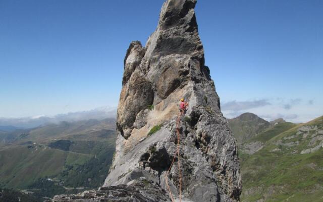 Idéalement situé Centre Luz Appart T3 6 personnes Parking