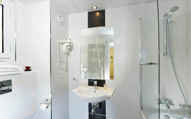 Hotel Carladez Cambronne