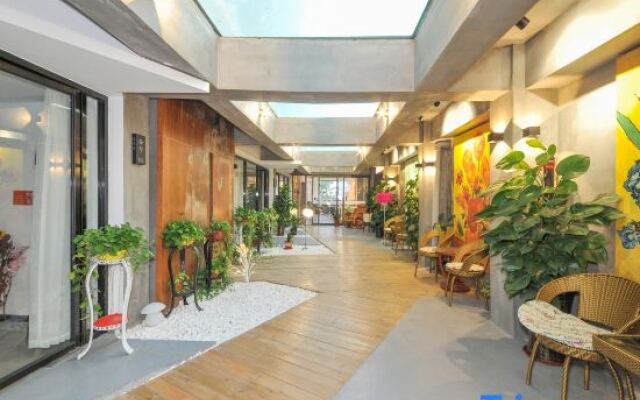 Yintan No.3 Hotel (Beihai Yintan Qiaogang Branch)