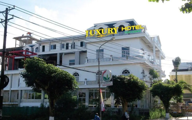 Tam Chau Luxury Hotel