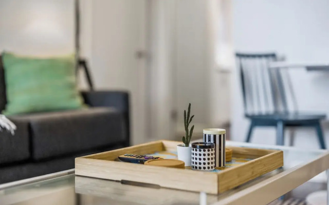 881 Furnished Apartments