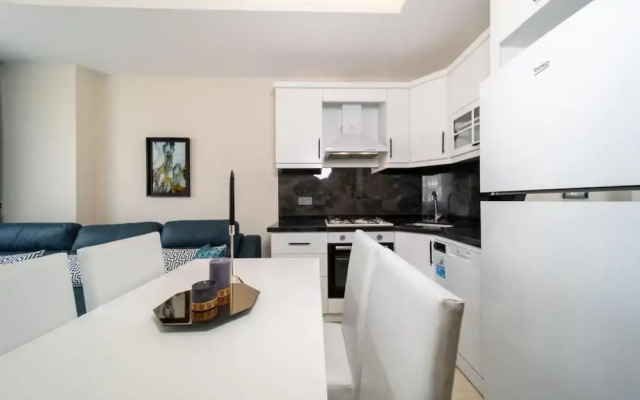 Pleasant Flat Near Beach With Balcony in Alanya