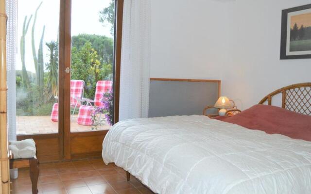 Appartement Le Lavandou, 2 pièces, 4 personnes - FR-1-251-305