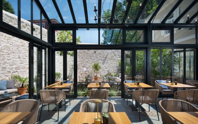 Almayer Art & Heritage Adults Only Hotel & Dépendance Rooms