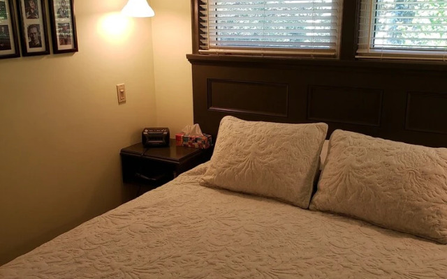 627 On King Bed and Breakfast