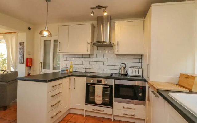 Mimosa Cottage, West Bexington