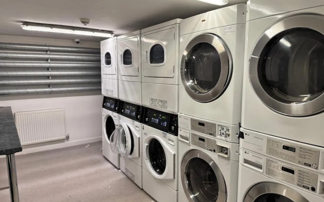 Sheffield Centre - Modern 1BR Apartment - Sleeps 3