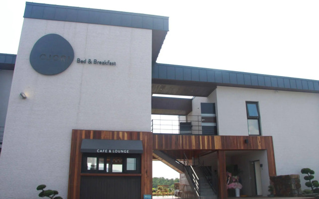 OJORI Bnb (Bed and beyond)
