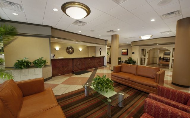 Airport Plaza Inn & Conference Center