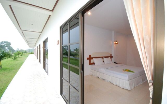 Golden Cliff Beach Resort