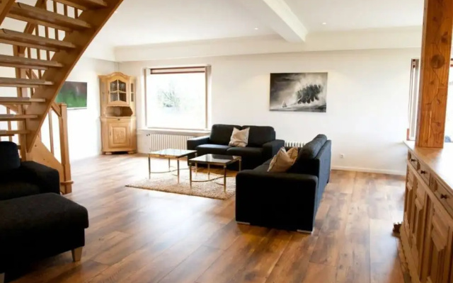 Habel Modern Retreat