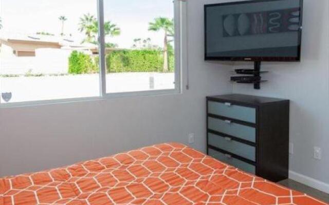 Desert Chill-Pool-Spa-5br/4ba