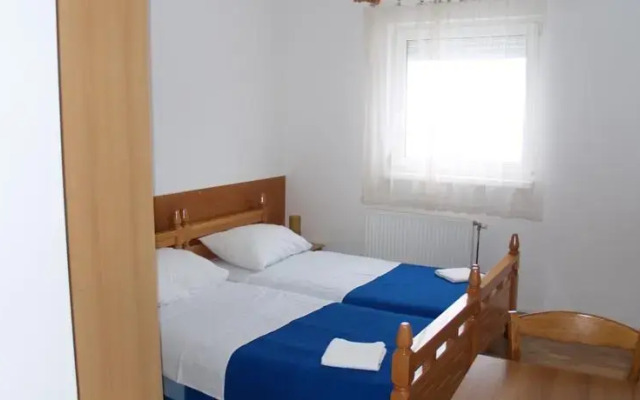 Hotel Degenija