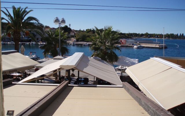 Apartment House Vitaic