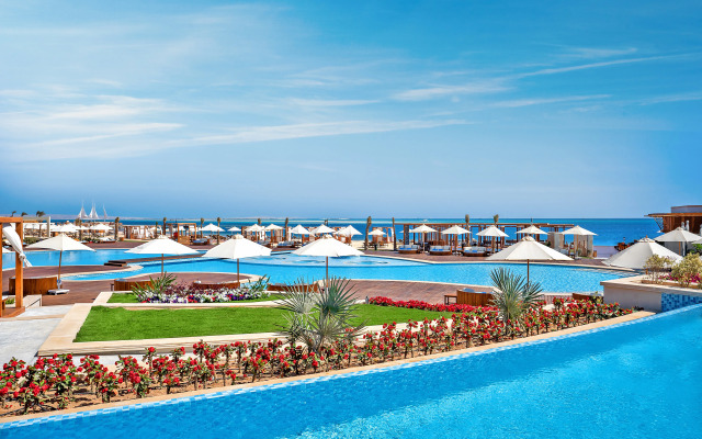 Rixos Premium Magawish Suites and Villas