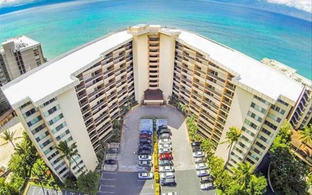 Royal Kahana 315 by RedAwning