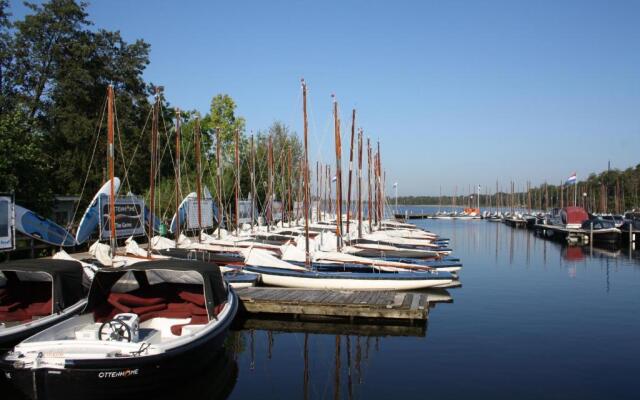 Holiday Home De Zuwe - Loosdrecht