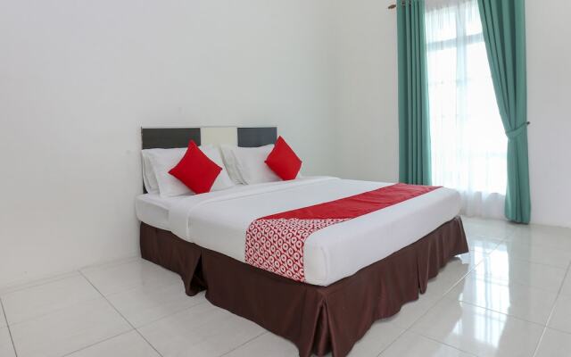 OYO 90135 Saujana Villa Cherok Paloh