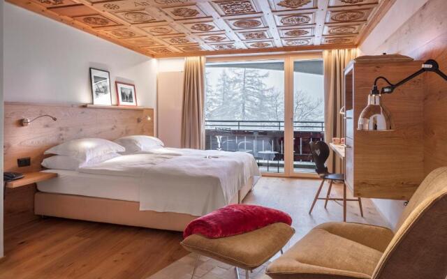 Swiss Alpine Hotel Allalin