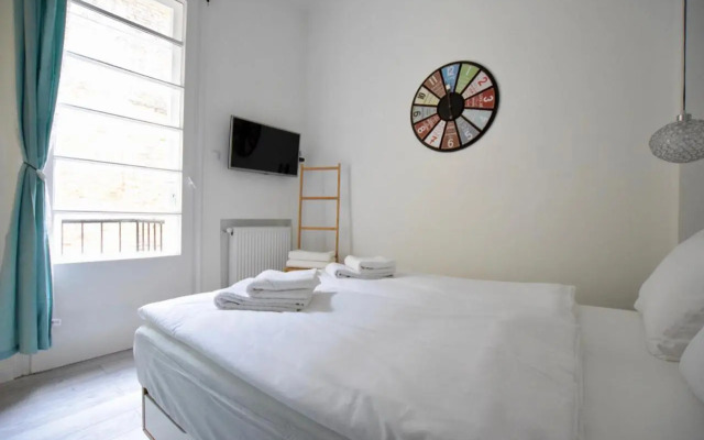 Standard Apartment by Hi5 - Fejer Gyorgy St