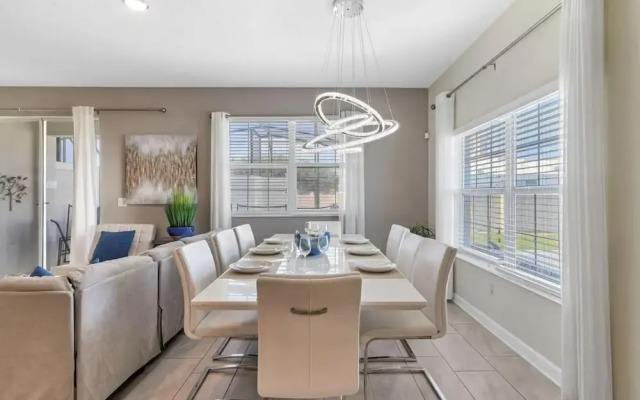 Your 5bdr House w Pool - 4959
