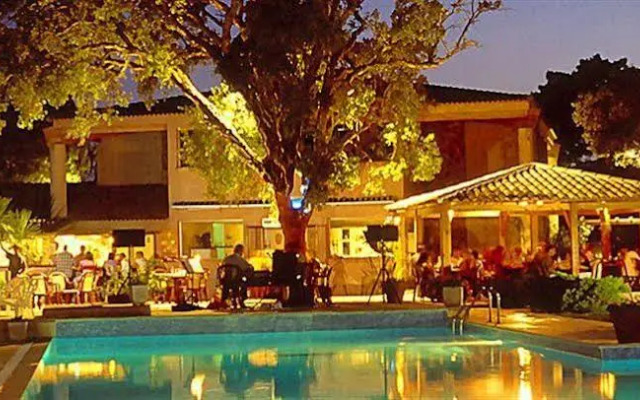 Residence Fiori Di Cala Rossa