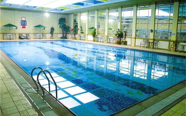 Chengde Jing Cheng Hotel