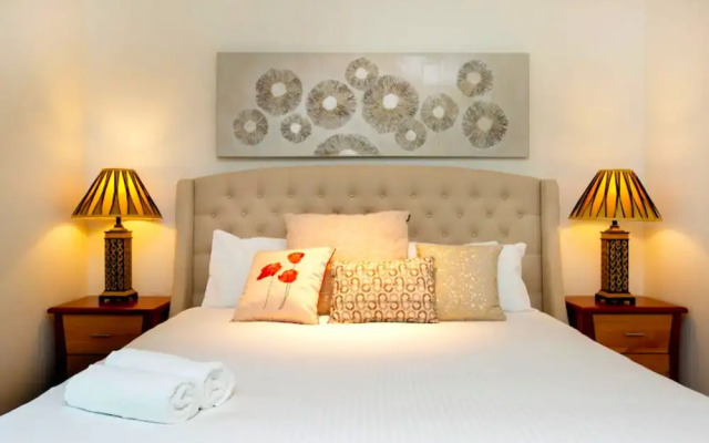 Adelphi Waterfront 2 Bedroom Ground Floor Home