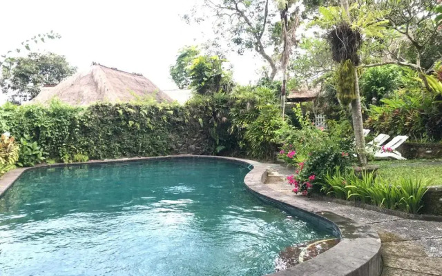 Anom Cottages