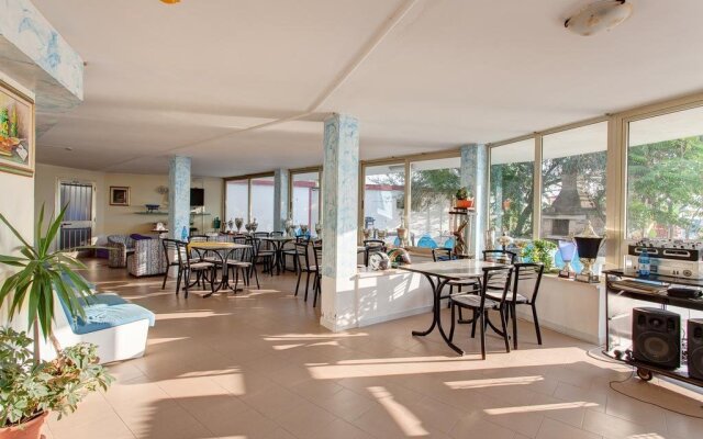 Hotel Asiago Beach