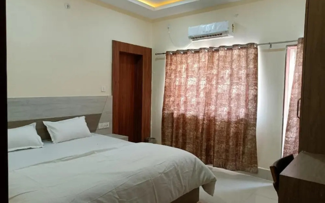 Hotel Rajwada Palace