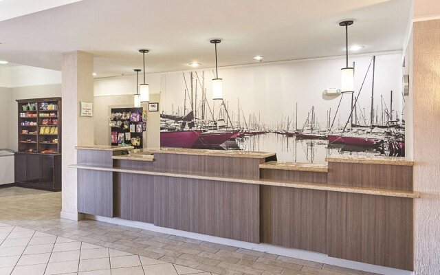 Kemah Edgewater Hotel, SureStay Collection by Best Western